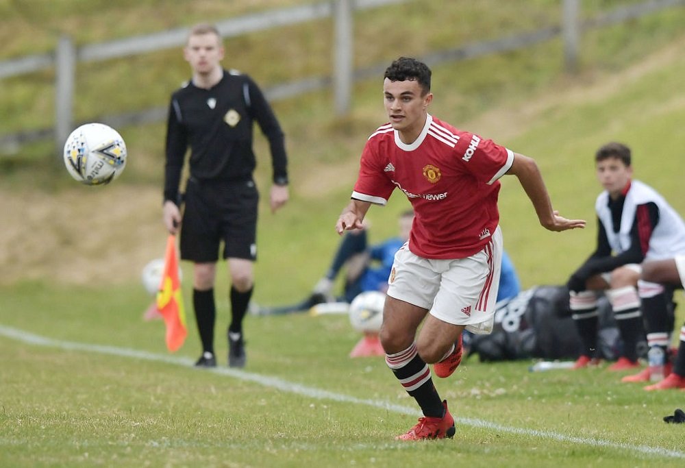 Blades Snap Up The Son Of Manchester United Legend After His Departure From Old Trafford